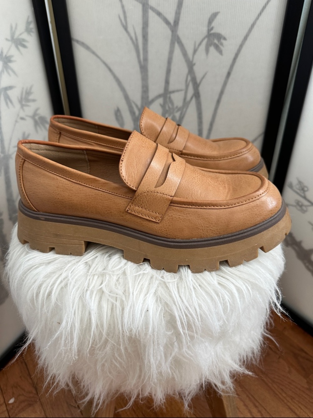 Steve Madden Tan Leather Penny Loafers with Moc Toe Stitching - Picture 3 of 12